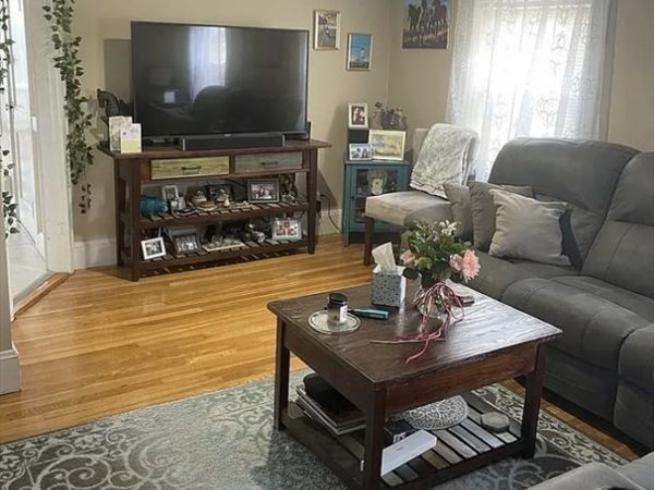 38-40 Apthorp St, Unit 3, Quincy, MA 02170