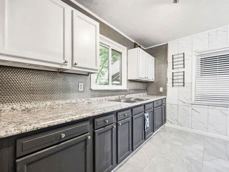 601 Rhoads Avenue , Columbus, OH 43205 Photo 12