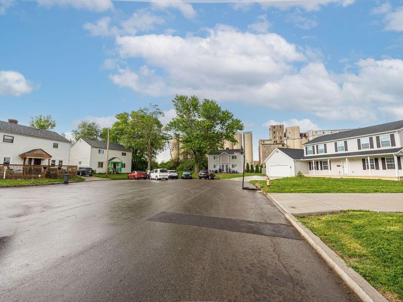 601 Rhoads Avenue , Columbus, OH 43205 Photo 56