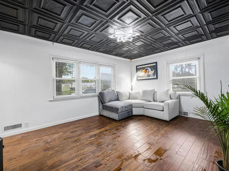 601 Rhoads Avenue , Columbus, OH 43205 Photo 7