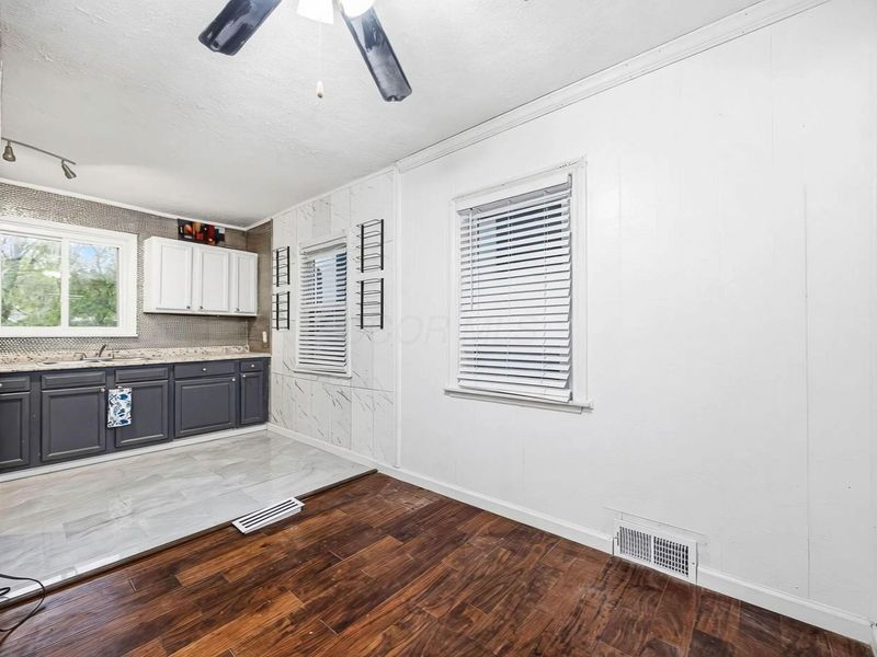 601 Rhoads Avenue , Columbus, OH 43205 Photo 8