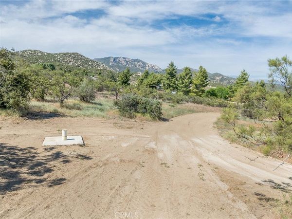 46 Lakeshore Boulevard, Aguanga, CA 92536