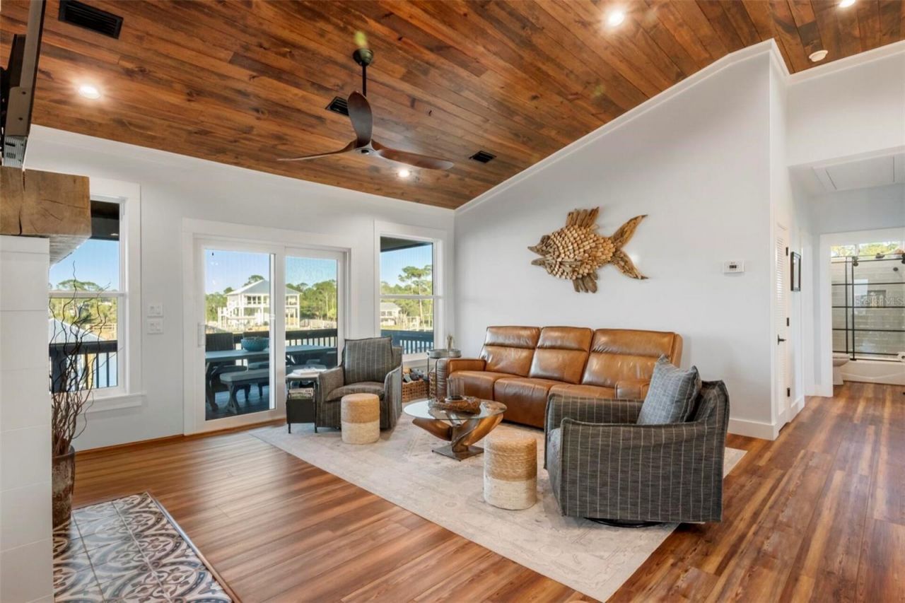 331 Land Street, Eastpoint, FL 32328 Photo