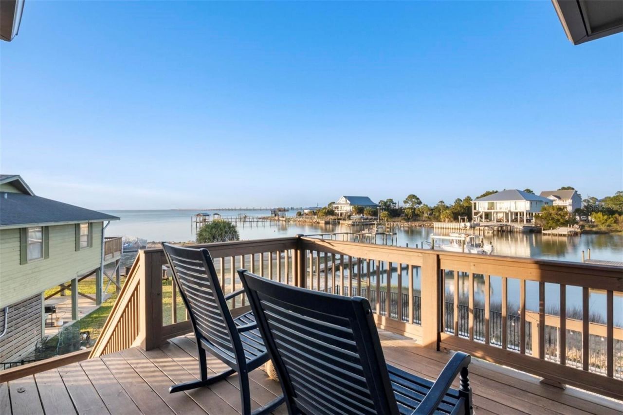 331 Land Street, Eastpoint, FL 32328 Photo