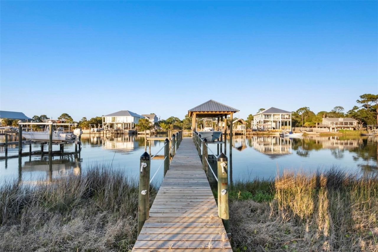 331 Land Street, Eastpoint, FL 32328 Photo