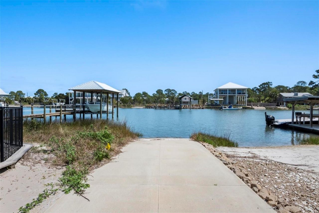 331 Land Street, Eastpoint, FL 32328 Photo