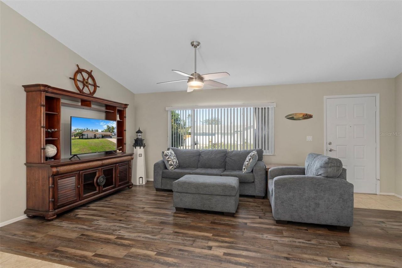 10464 Mayflower Road, Spring Hill, FL 34608 Photo