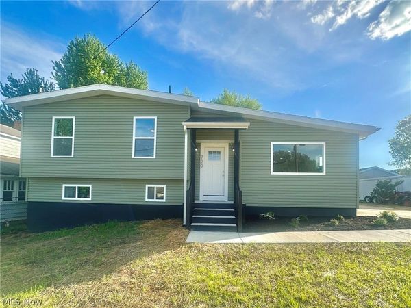 720 57th Street, Vienna, WV 26105