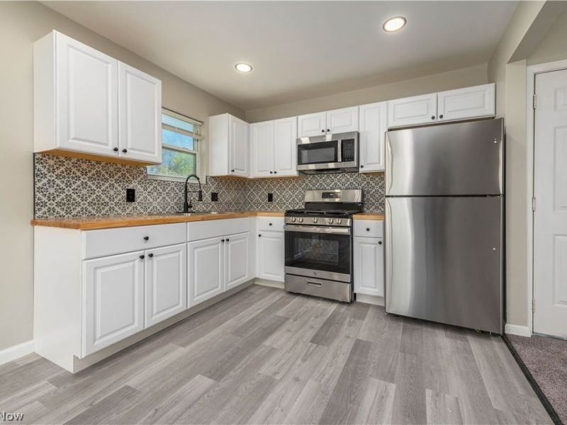 3402 E 117th Street, Cleveland, OH 44120 Photo 10