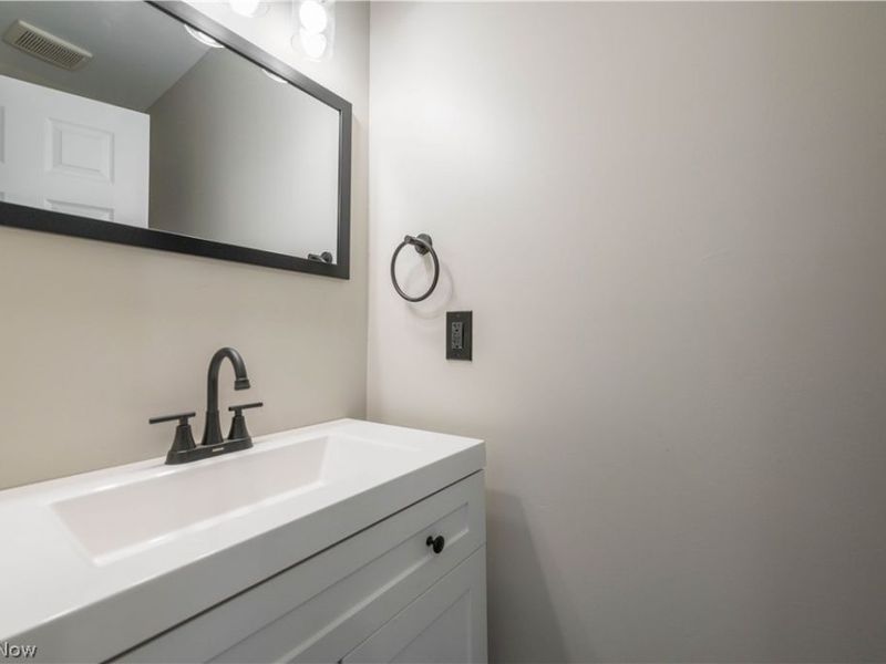 3402 E 117th Street, Cleveland, OH 44120 Photo 16