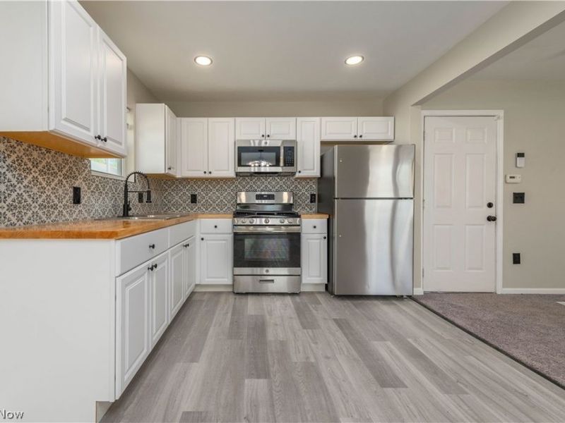 3402 E 117th Street, Cleveland, OH 44120 Photo 9