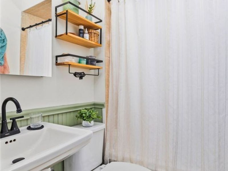 1629 Winton Avenue , Lakewood, OH 44107 Photo 17