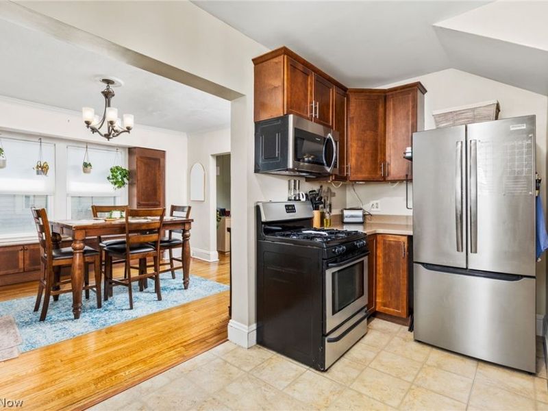 1629 Winton Avenue , Lakewood, OH 44107 Photo 9