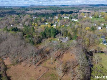 415 South , Litchfield, CT 06759