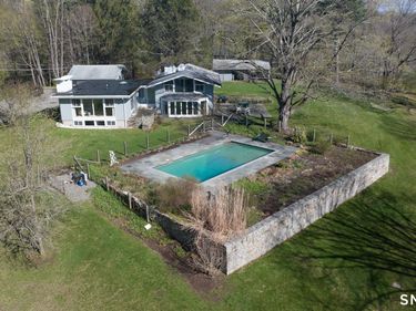 415 South, Litchfield, CT 06759