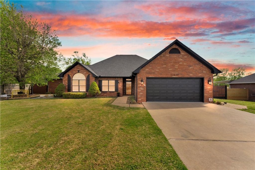 22849 Lawlis Road , Siloam Springs, AR 72761 Main Photo