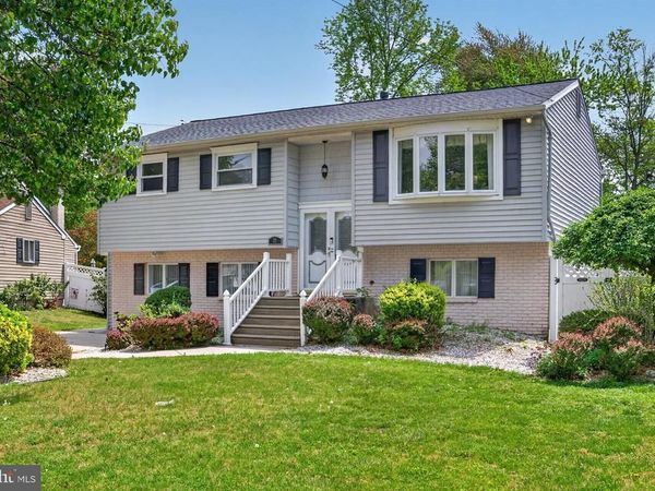 29 CLARK DRIVE, BARRINGTON, NJ 08007