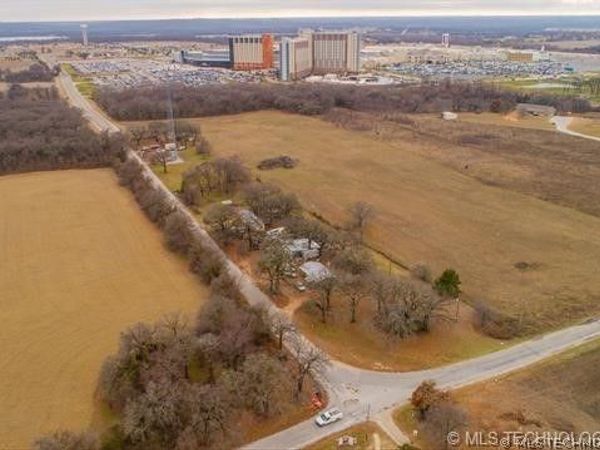 21038 Merle Wolfe Road , Marietta, OK 73459