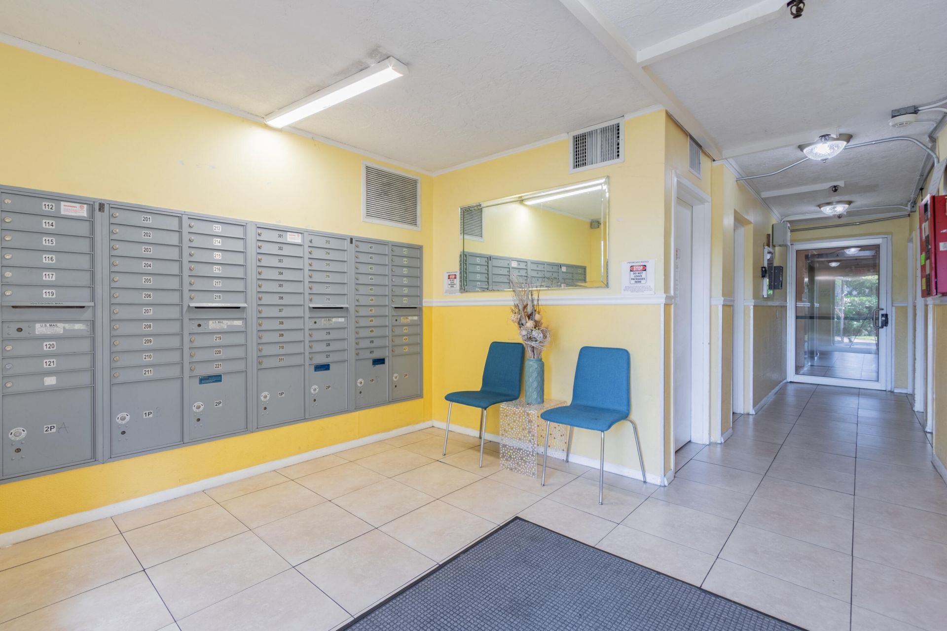 7000 NW 17th Street, Unit 419, Plantation, FL 33313 Photo