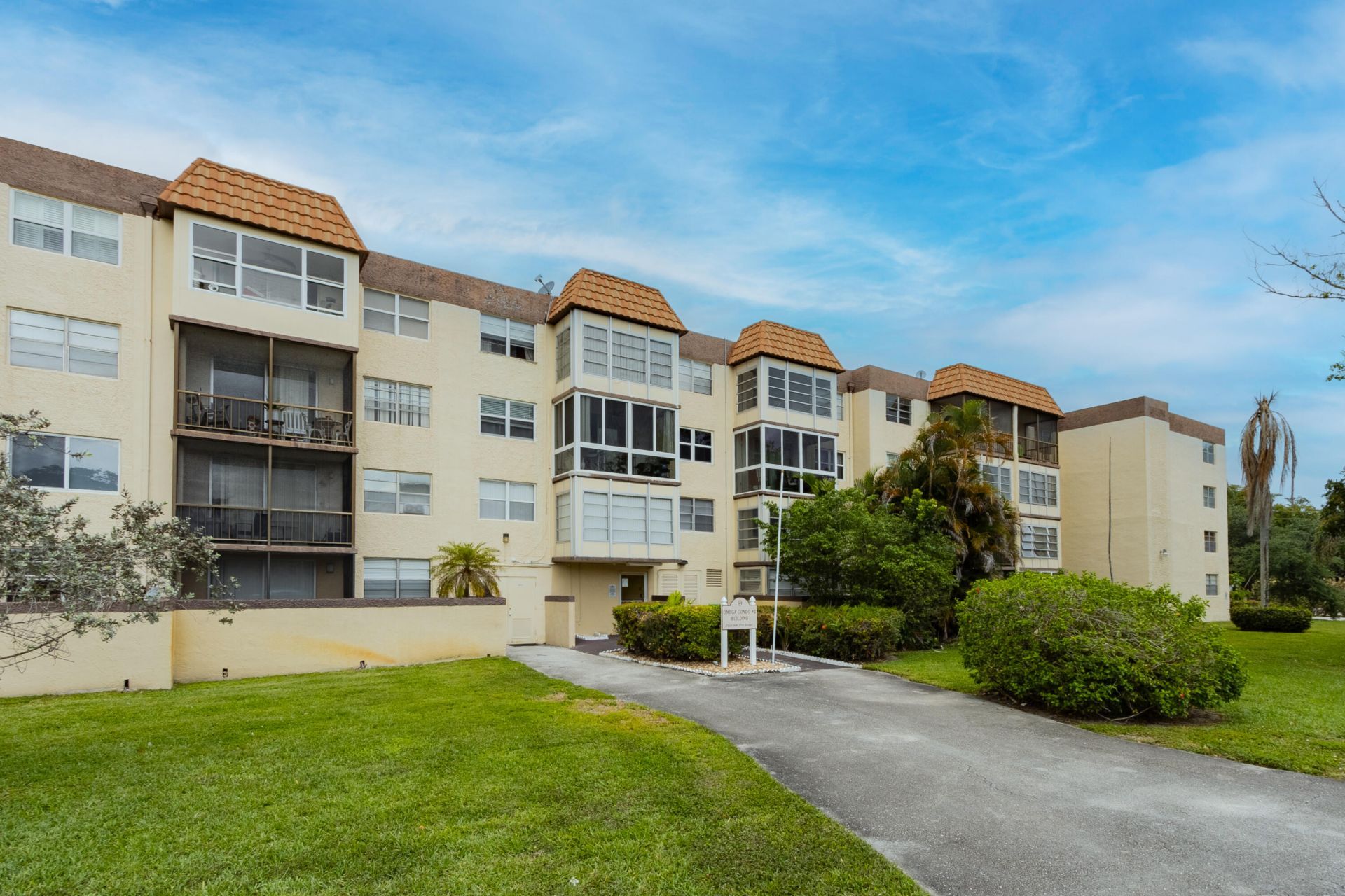 7000 NW 17th Street, Unit 419, Plantation, FL 33313 Photo