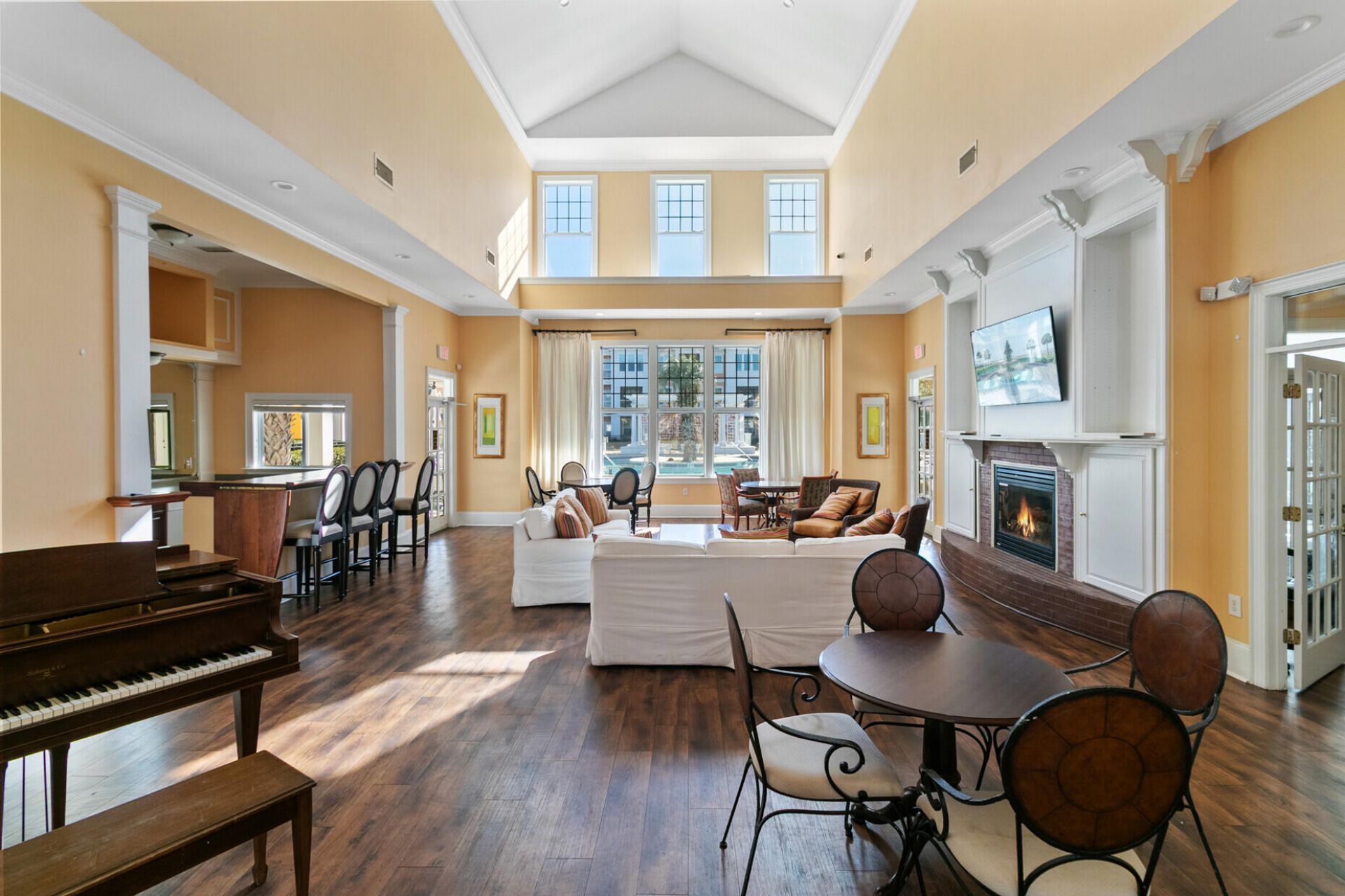 2212 Chatelain Way Photo 27