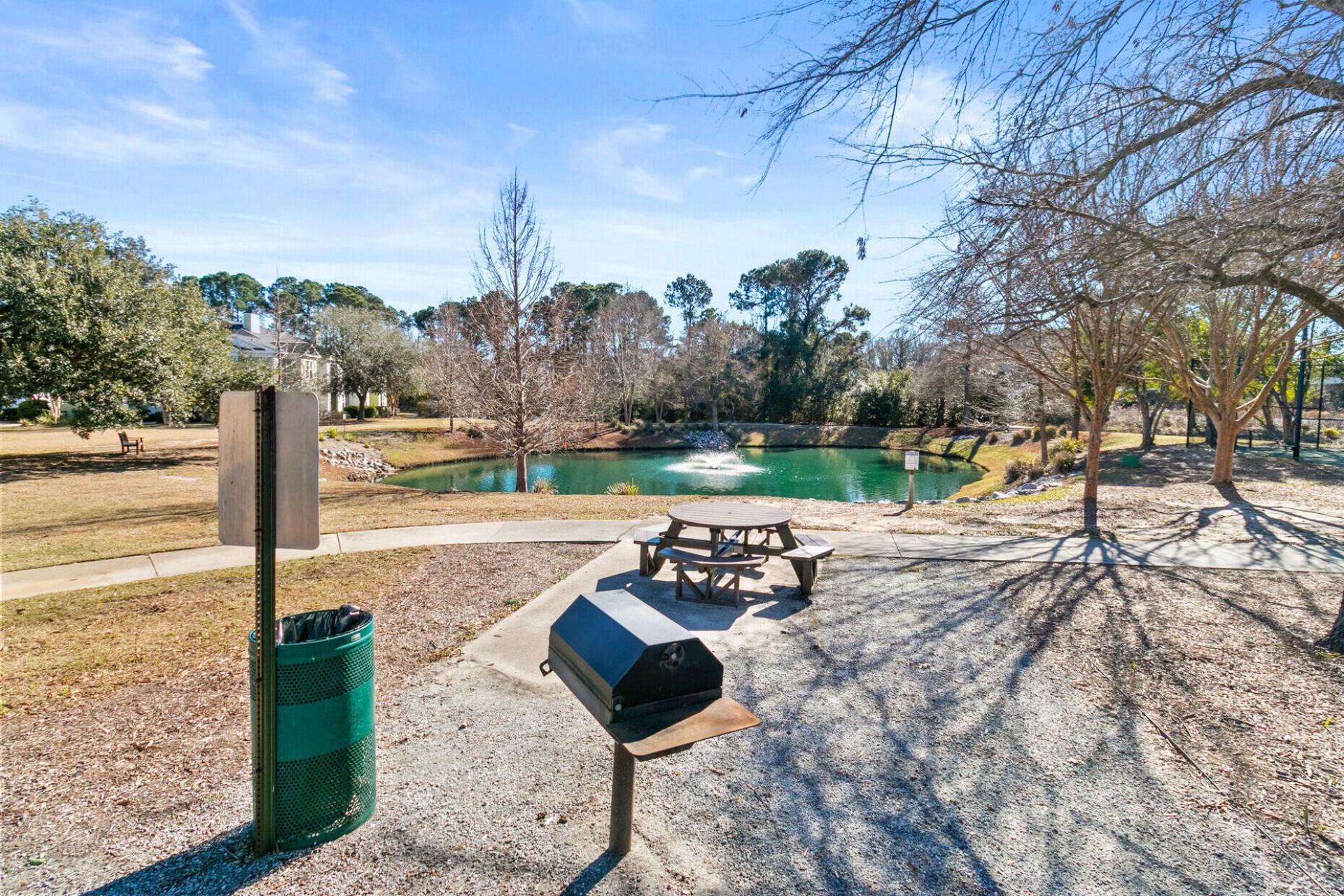 2212 Chatelain Way Photo 39