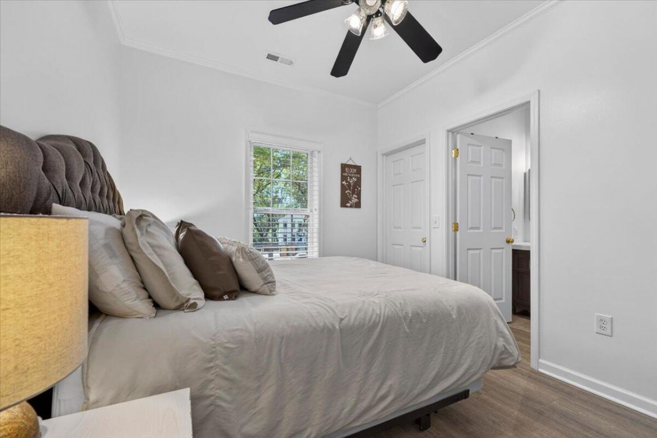 4603 Apple Street Photo 15