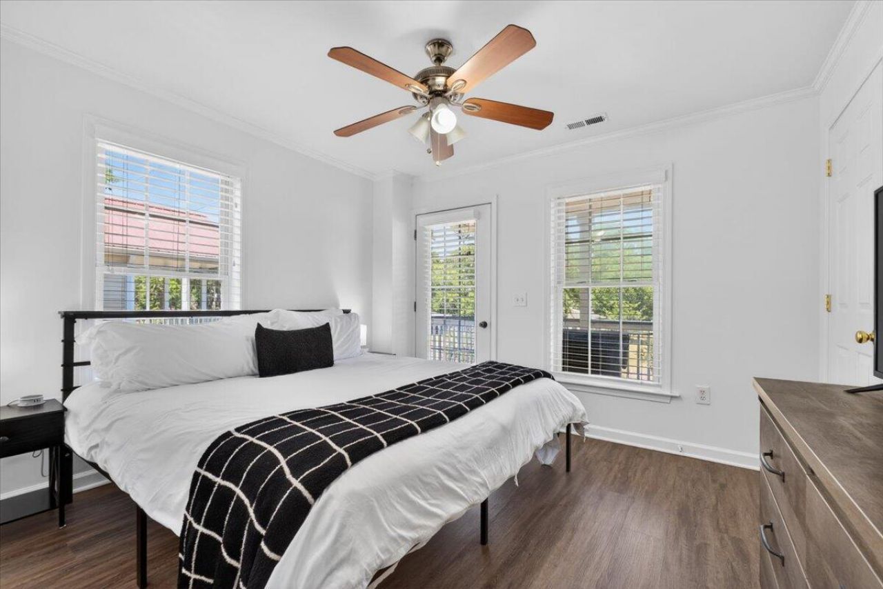 4603 Apple Street Photo 18