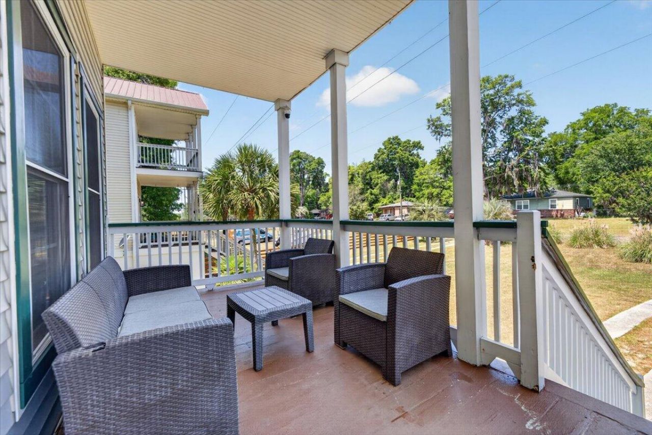 4603 Apple Street Photo 5