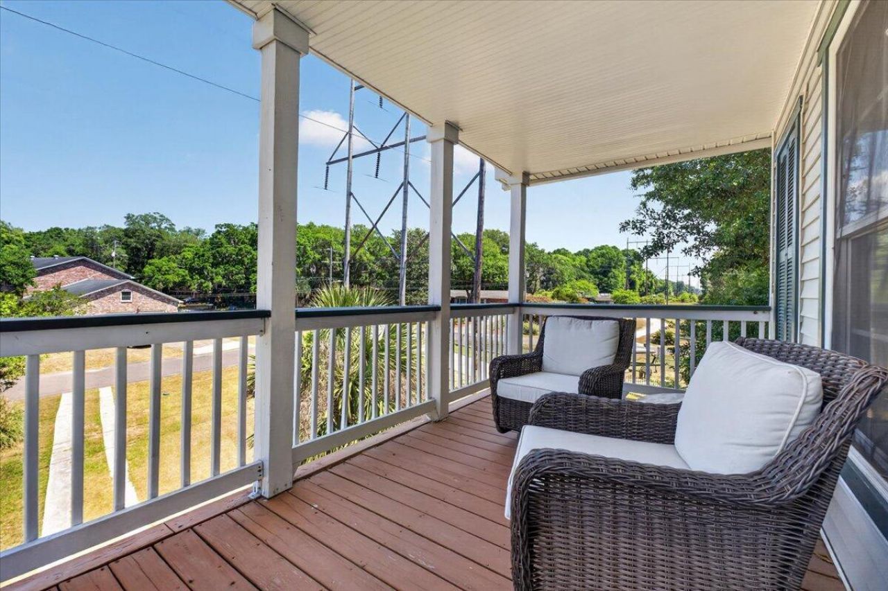 4603 Apple Street Photo 6