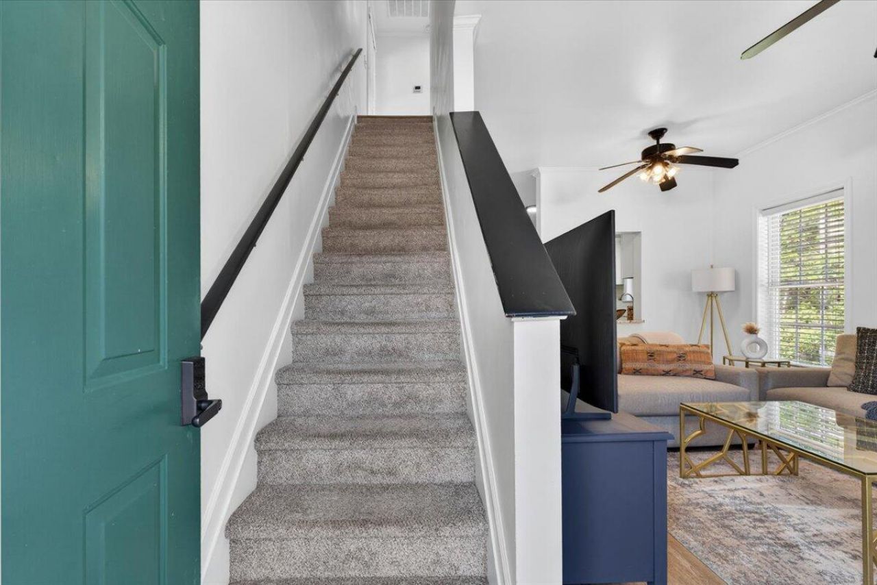 4603 Apple Street Photo 7