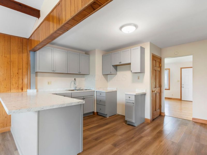 2249 Ashley Drive , Columbus, OH 43224 Photo 10