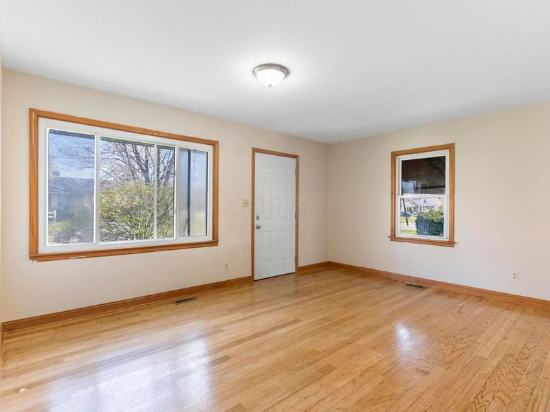 2249 Ashley Drive , Columbus, OH 43224 Photo 5