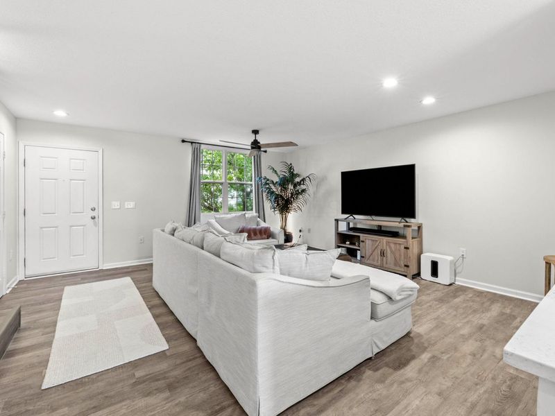 7247 Colonial Affair Drive , New Albany, OH 43054 Photo 3