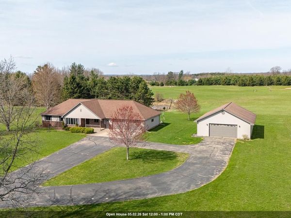 N4575 LARRY ROAD, New London, WI 54961