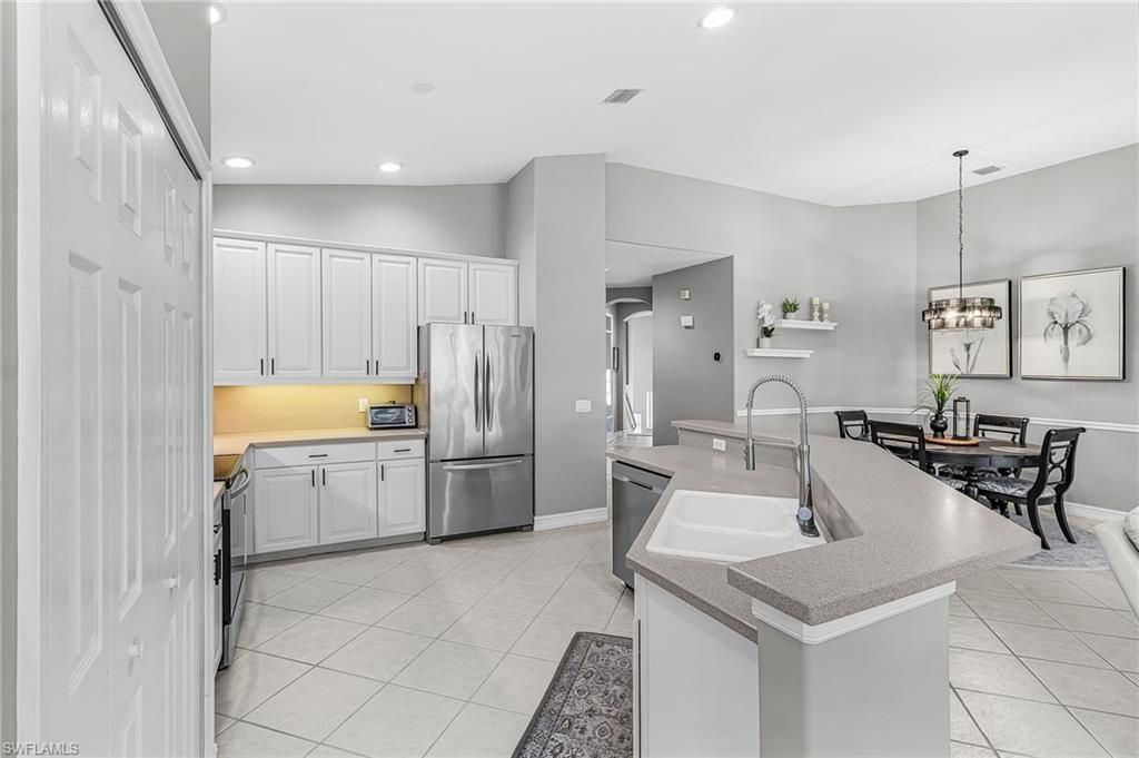 12051 Brassie Cir, Unit D202, Fort Myers, FL 33913 Photo