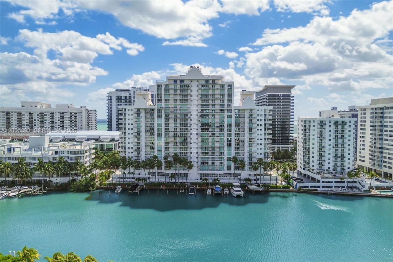 5900 Collins Ave, Unit 402, Miami Beach, FL 33140 Photo