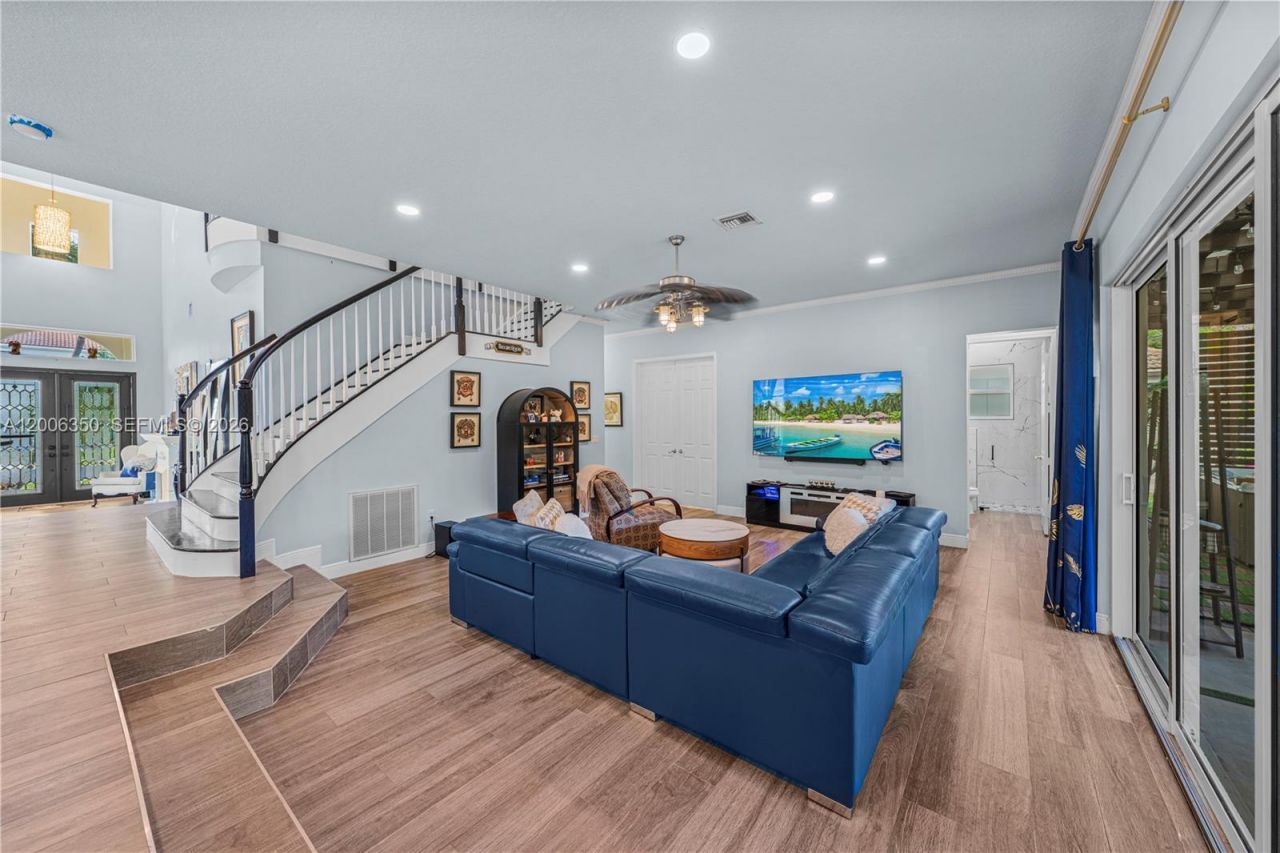 16818 SW 16th St, Pembroke Pines, FL 33027 Photo