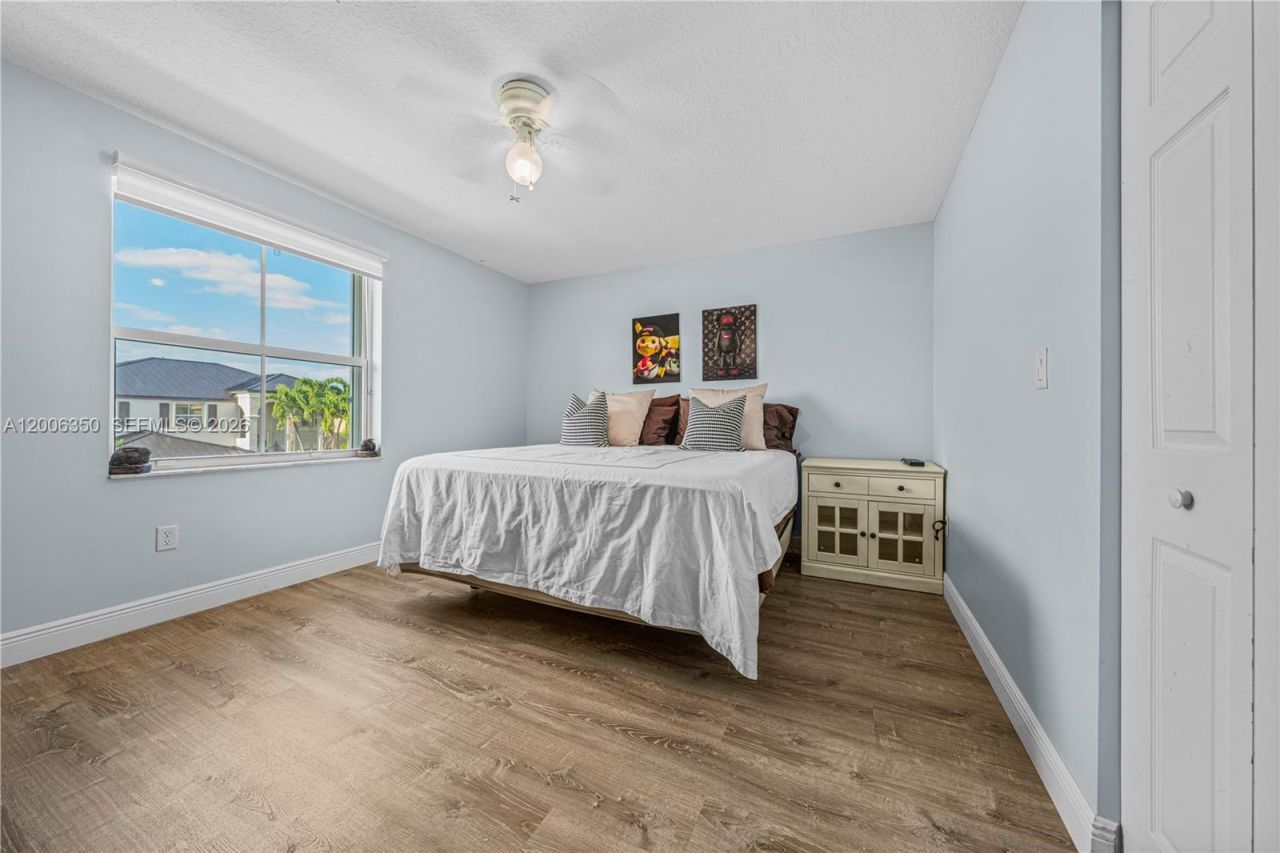 16818 SW 16th St, Pembroke Pines, FL 33027 Photo