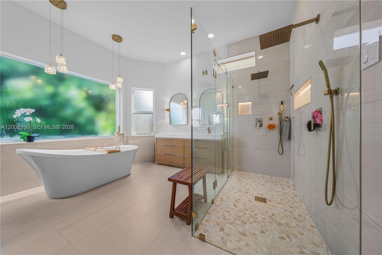 16818 SW 16th St, Pembroke Pines, FL 33027 Photo