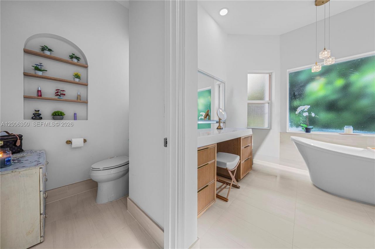 16818 SW 16th St, Pembroke Pines, FL 33027 Photo