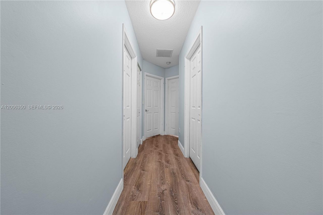 16818 SW 16th St, Pembroke Pines, FL 33027 Photo