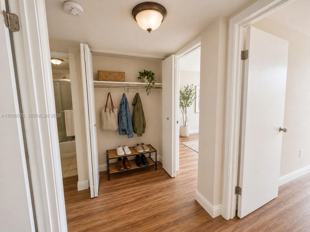8870 Fontainebleau Blvd, Unit 409, Miami, FL 33172 Photo