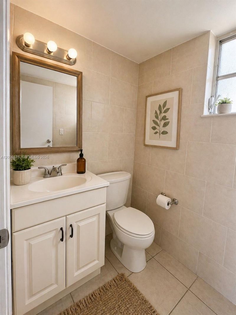 8870 Fontainebleau Blvd, Unit 409, Miami, FL 33172 Photo