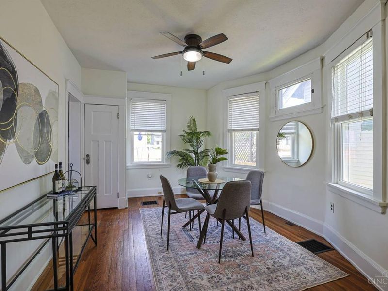 4150 Maple Drive, Cincinnati, OH 45209 Photo 6