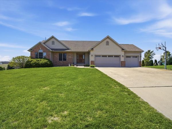 10372 Lyonheart Lane , Bloomington, IL 61705