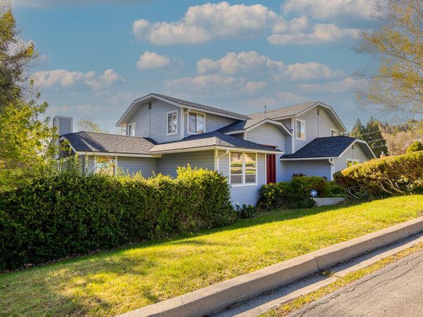 1990 Arlington Drive, Klamath Falls, OR 97601