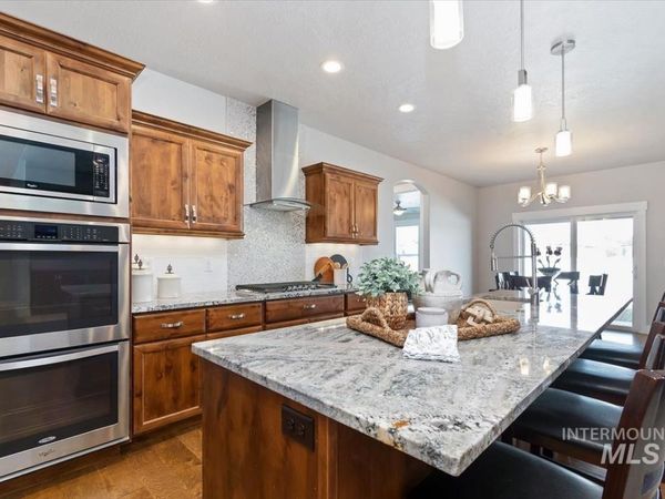 5073 S Marsala Way, Meridian, ID 83642