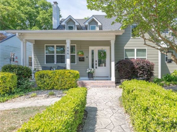 444 Rollingwood Circle, Fayetteville, NC 28305