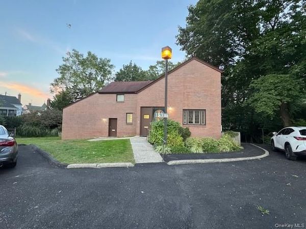 153 N Broadway , Nyack, NY 10960